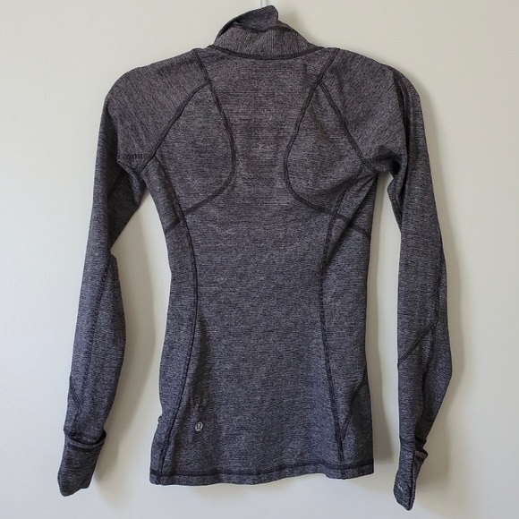 LULULEMON | Black Gray Long Sleeve Run Luxury Quarter Zip Pullover | 2 - Picture 4 of 4